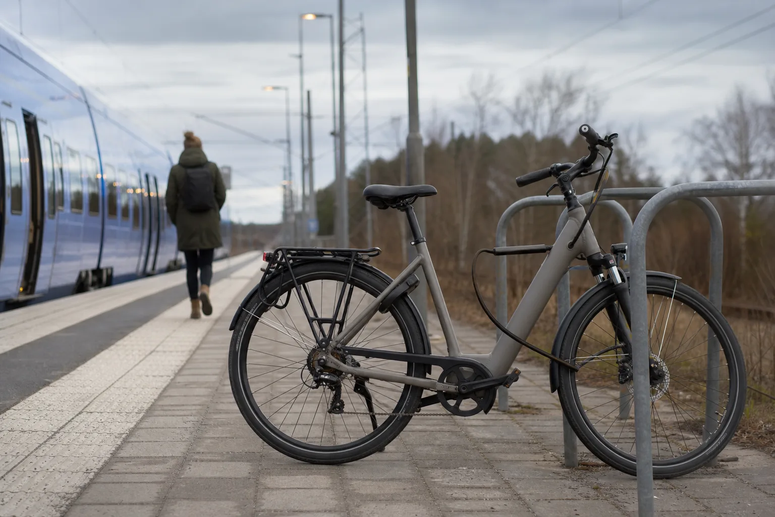 Elcykel vid pendlarperrong